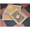 Image 1 : 3 ESTATE WALL HANGINGS