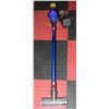 Image 1 : DYSON V7 HANDHELD VACUUM