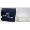 Image 1 : SERTA PERFECT SLEEP PILLOW SOLD WITH MATTRESS