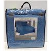 Image 1 : NEW QUEEN 3 PIECE QUILT SET