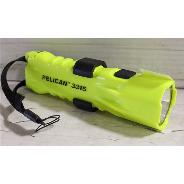 PELICAN 3315 FLASHLIGHT WATERPROOF AND DUST-PROOF