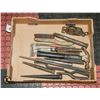Image 1 : FLAT WITH HEAVY DUTY PUNCH AND CHISEL SET,