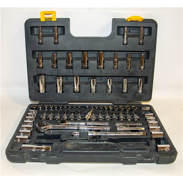 MASTERCRAFT SOCKET SET SAE & METRIC *MISSING PCS*