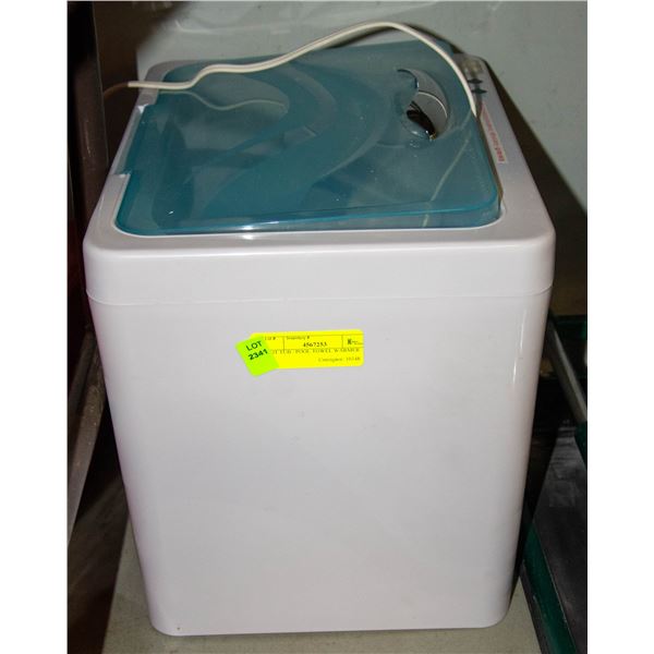 HOT TUB / POOL TOWEL WARMER