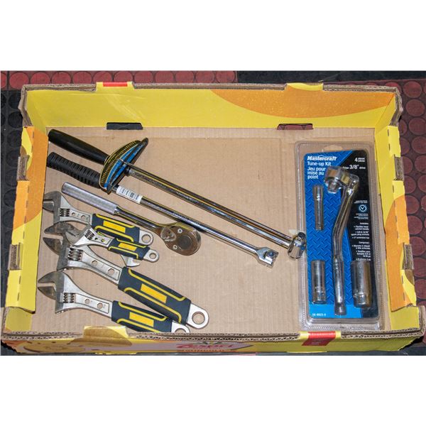 LARGE FLAT OF MISC TOOLS