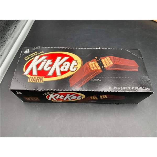 Dark KitKat Candy Bars (24 x 42g)