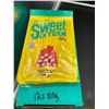 Image 2 : Mondoux Sweet Sixteen Sour Filled Strawberry (12 x 100g)
