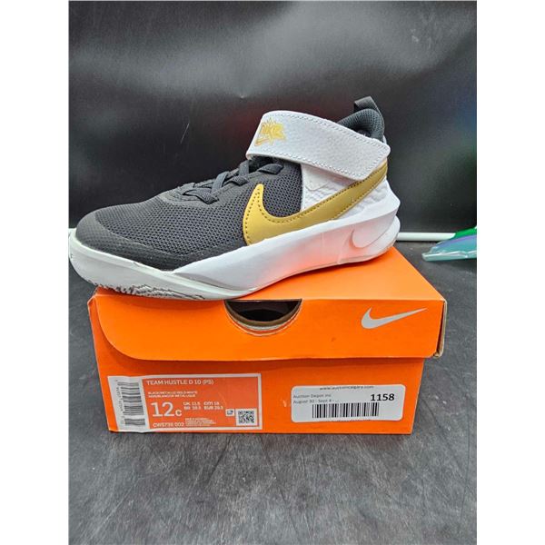 Nike Team Hustle D 10 Black Metallic Gold-white Kids 12c