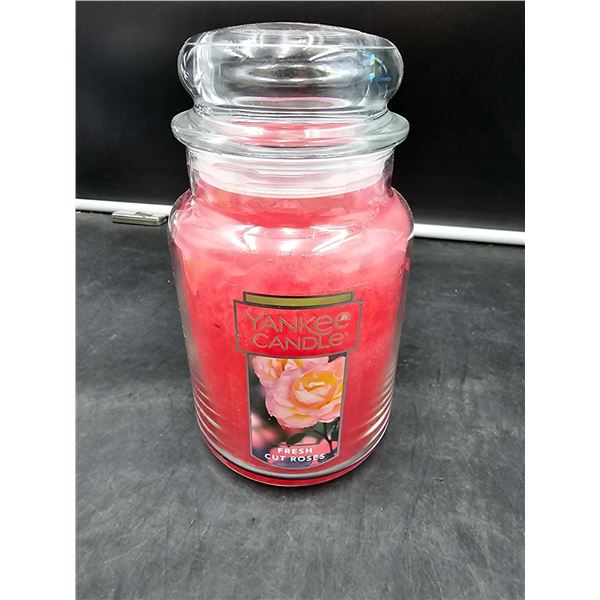 Yankee Candle-Fresh Cut Roses