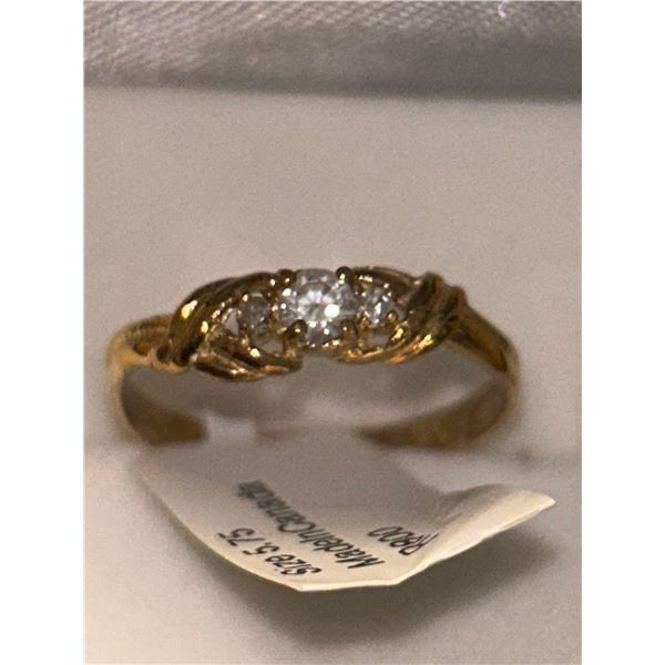 10K Yellow Gold 1.47G Natural Diamond 0.15Ct Ring (~Size 5.75)(Ring is resizable for $40), Made in C