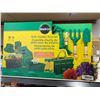Image 1 : Miracle Gro Kid's GArden Tool Set 18pcs
