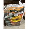 Image 1 : Premium Enriched Blend 100% Organic Potting Soil 85L