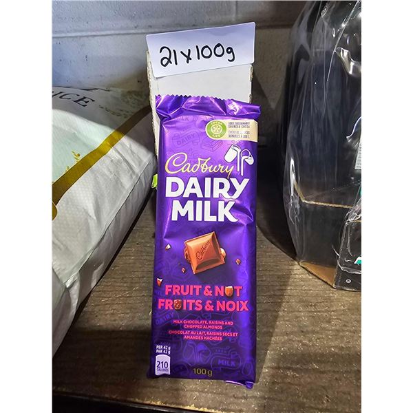 Cadbury Dairy Milk, Fruit and Nut, Milk Chocolate With Raisins and Chopped Almonds, Chocolate Bars, 
