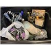 Image 1 : TOTE OF PAINT SUPPLIES AND TOOLS