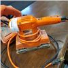 Image 2 : BLACK AND DECKER SANDER AND CIRCULAR SAW