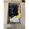 Image 2 : 2 JORGENSEN CLAMPS WITH BOX OF GLOVES