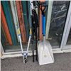 Image 1 : 2 SNOW SHOVELS, TRIPOD AND LOPPER