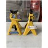 Image 2 : 2 PAIRS OF AXLE STANDS POWER FIST AND BIG RED