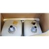 Image 2 : STAINLESS STEEL DOUBLE SINK