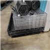 Image 2 : LOT OF WIRE BASKETS AND 2 PERSONAL FANS