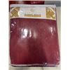 Image 2 : NEW KING SIZE BASKET WEAVE BEDSPREAD AND BOX OF PARTICULATE MASKS