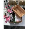 Image 2 : 2 BOXES OF FLOWER ITEMS, VASES AND DECORATIVE ITEMS