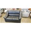 Image 1 : BLACK LEATHER LOVESEAT
