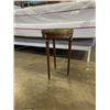 Image 2 : ROUND END TABLE