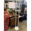 Image 1 : TABLE LAMP AND CLOTHES STAND
