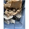 Image 2 : TOTE OF ANTIQUE ITEMS