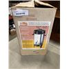 Image 3 : AUTOMATIC COFFEEMAKER, AND WARM MIST HUMIDIFIER
