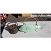 Image 2 : IRON TEAPOT AND METAL FISH CONTAINER WITH HANDLE