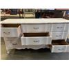 Image 2 : VINTAGE DIXIE 9 DRAWER DRESSER