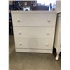 Image 2 : 3 DRAWER DRESSER