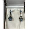 Image 2 : Lovely Vintage Earrings