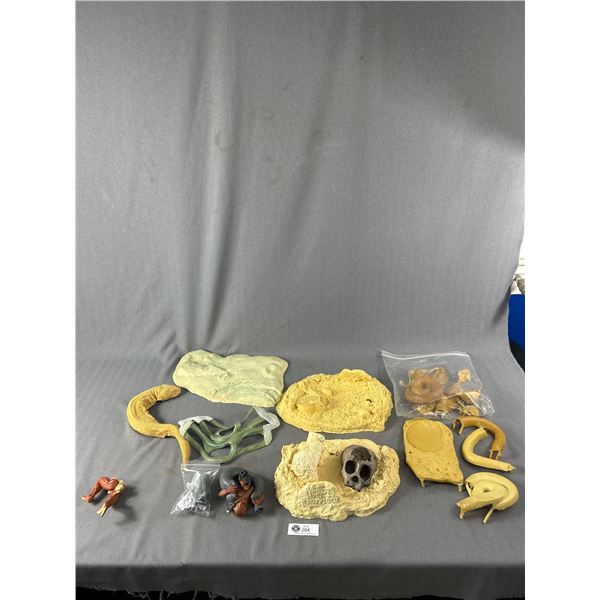 Smallville Season 9 Charlie Grant Misc. Props Including Life Size Snake As Found