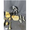 Image 2 : Smallville Season 9 Charlie Grant Figurines - Lot Of Assorted Aliens