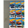 Image 2 : Nice Assortment Of 12 Hot Wheels Die-cast Collectible Cars In Original Packages