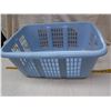 Image 1 : Rubbermaid Laundry Basket - Has Slight Breakage Under Handle on Thick Part of Side, Does NOT Affect 