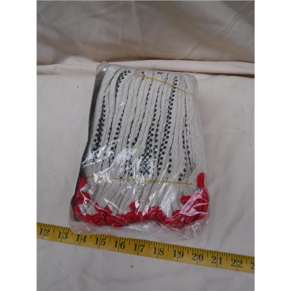 12 Pairs of New Work or Garden Gloves - Size Small