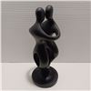 Image 2 : Romantic Resin Sculpture