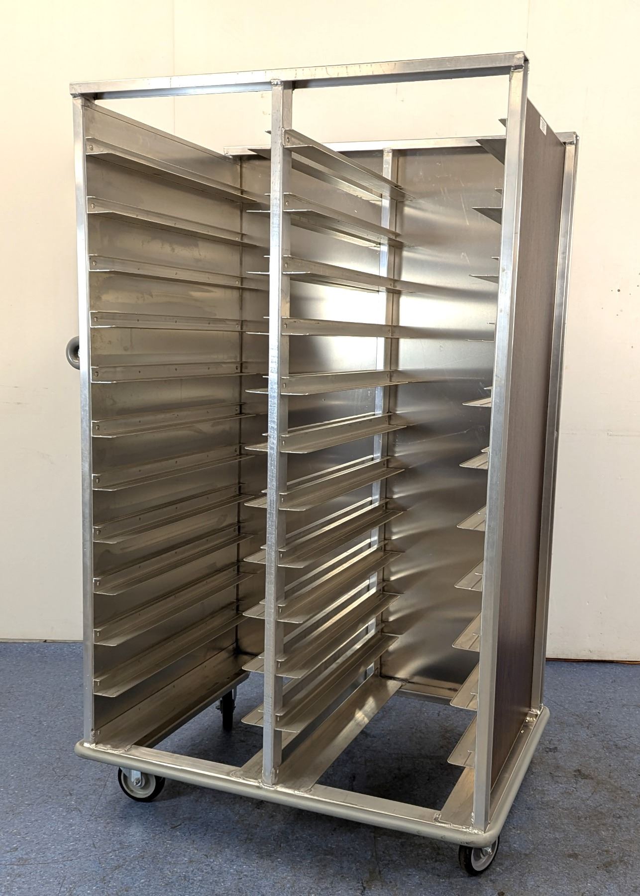 Sammons Equipment Heavy-Duty Mobile Full-Pan Service Rack |D Rack-2