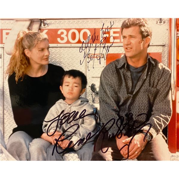 Lethal Weapon 4 Mel Gibson and Rene Russo signed movie photo. GFA Authenticated