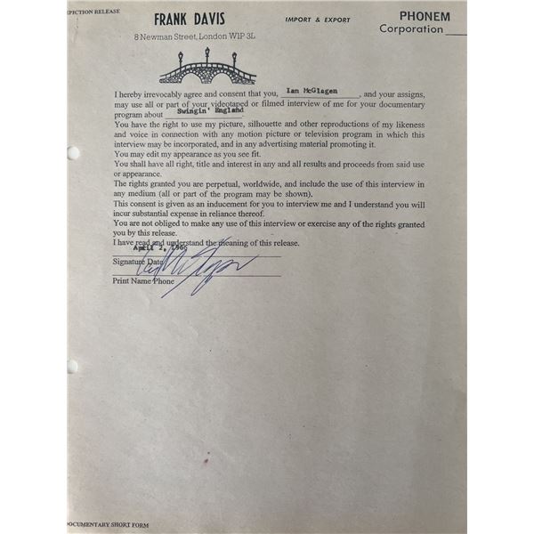 Small Faces signed Frank Davis contract