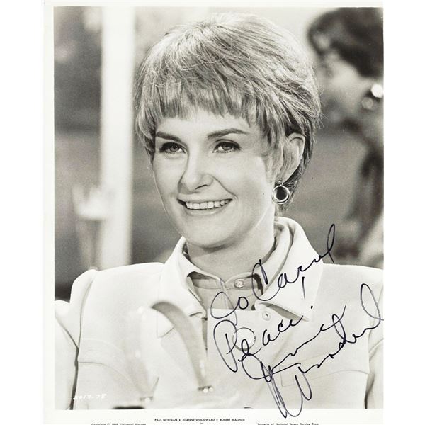 Joanne Woodward signed movie photo