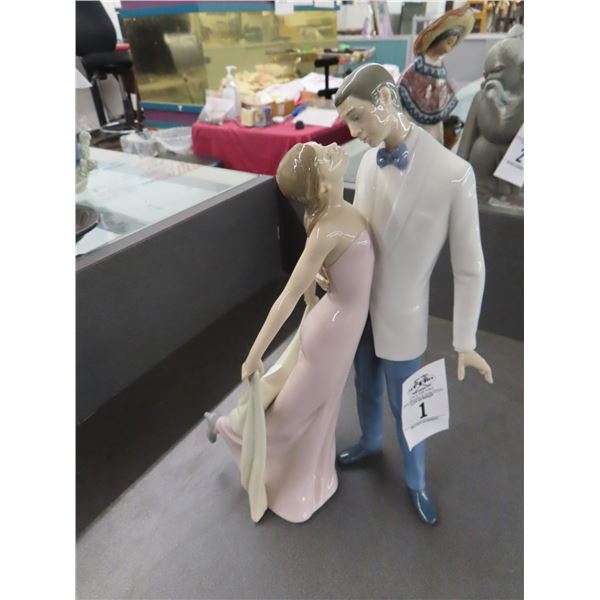 Lladro Ballroom Dancers - (Broken Index Fingers)