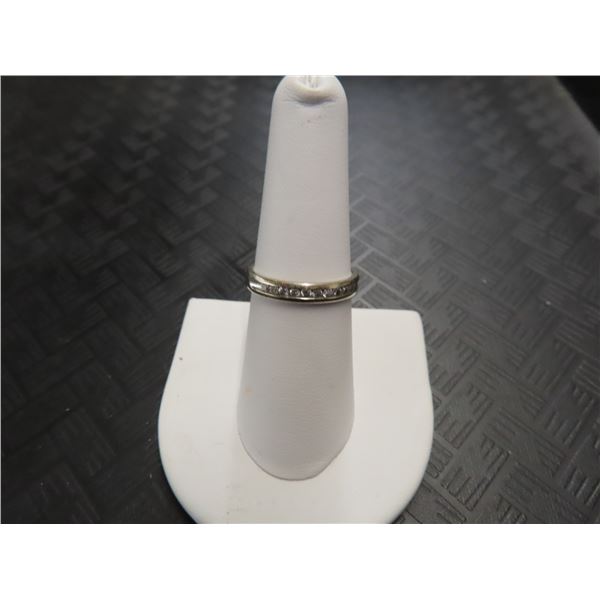 14K   WG  Diamond Band  3.4g