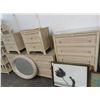 Image 1 : Wicker Queen Headboard w/Dresser/Mirror/Highboy/2 Nightstands
