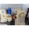 Image 4 : Singer/White Sewing/Embroidery Machine w/Supplies