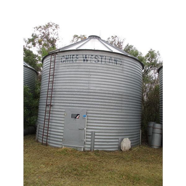 Chief Westland 3500 Bushel Flat Bottom Grain Bin w/Aeration Tubes